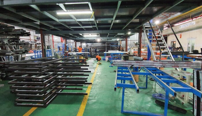 Nhà máy sản xuất cửa nhôm tại Hà Nội